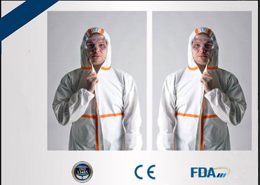 ของเหลวป้องกันทิ้งป้องกัน Coveralls เป็นมิตรกับสิ่งแวดล้อมพร้อมฮูด